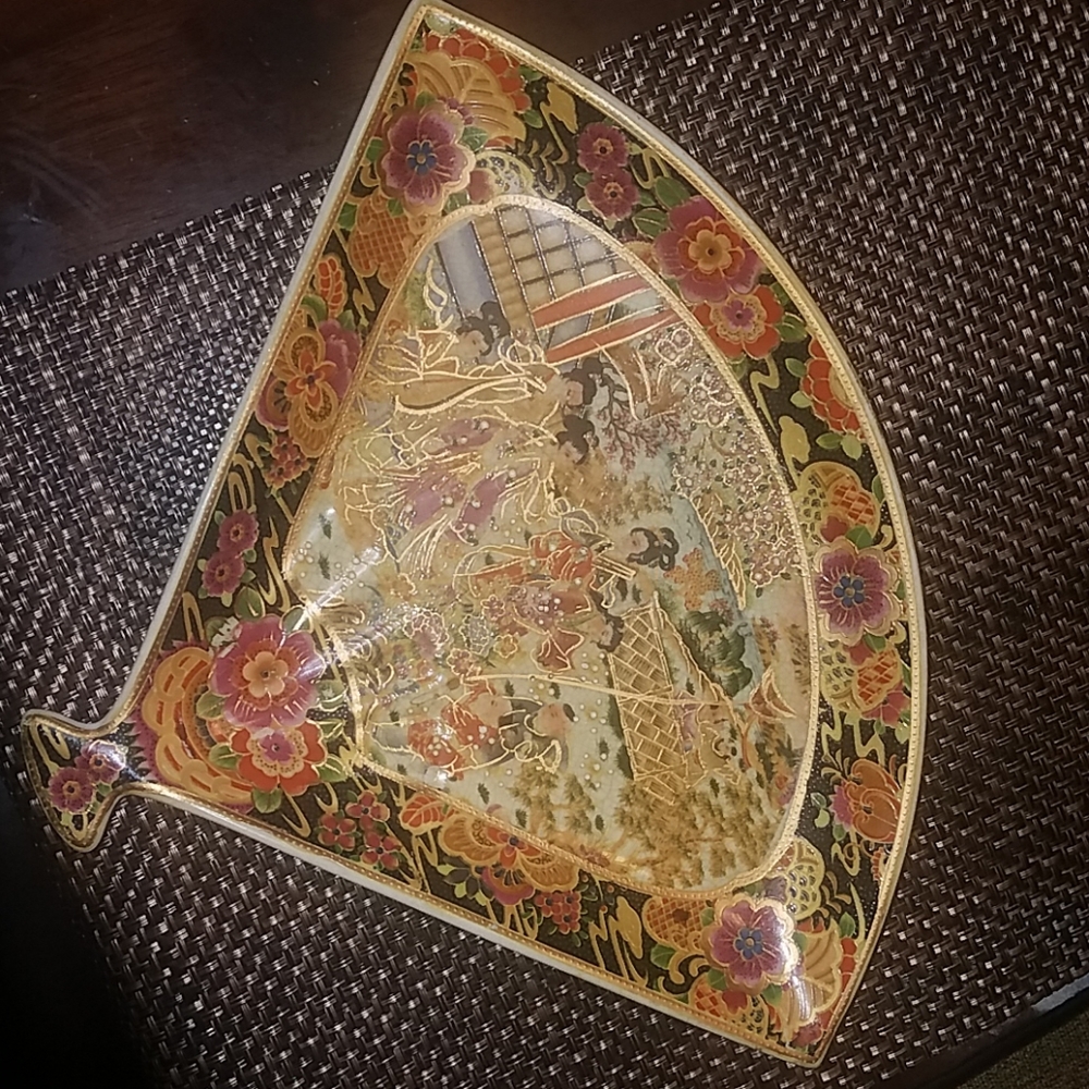 Royal satsuma fan plate